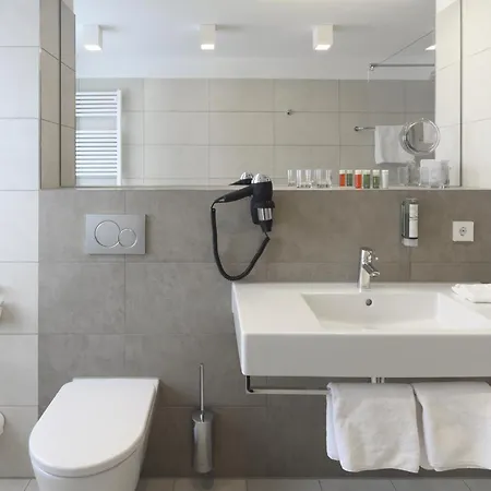 Hiller In 3* Abstatt