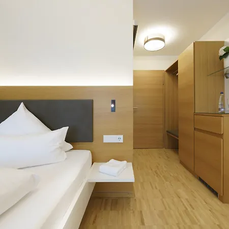 Hiller In Hotel Abstatt