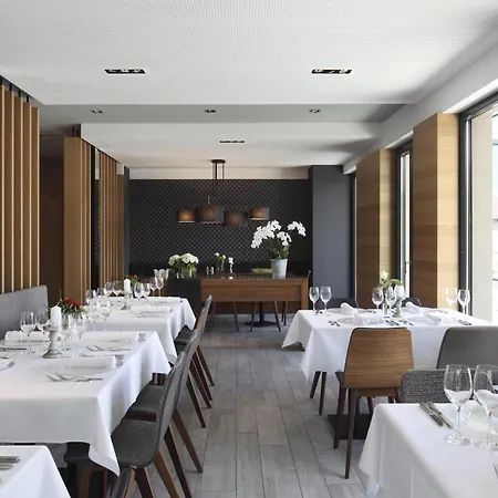 Hotel Hiller In 3*
