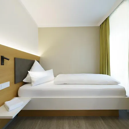 Hotel Hiller In