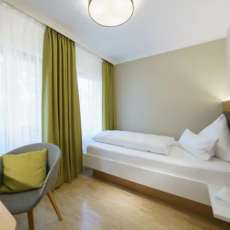 Hotel Hiller In