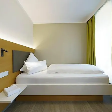 Hotel Hiller In