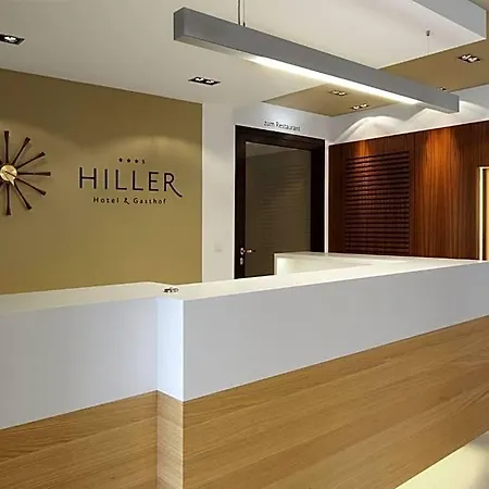 Hiller In Hotel