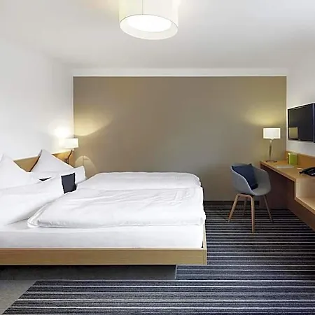 Hiller In Hotel 3*