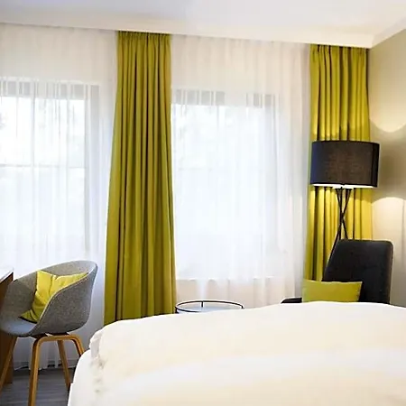 Hiller In Hotel 3*